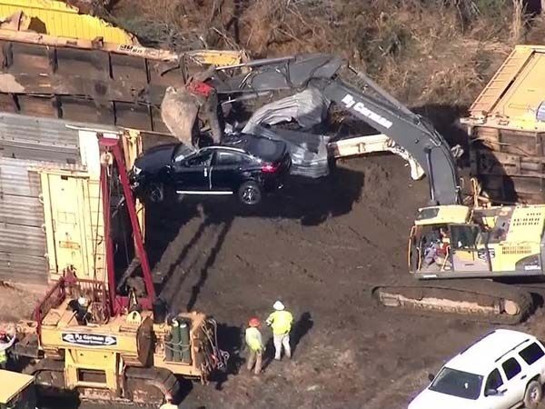В Штатах перевернулся поезд со 120 новыми BMW