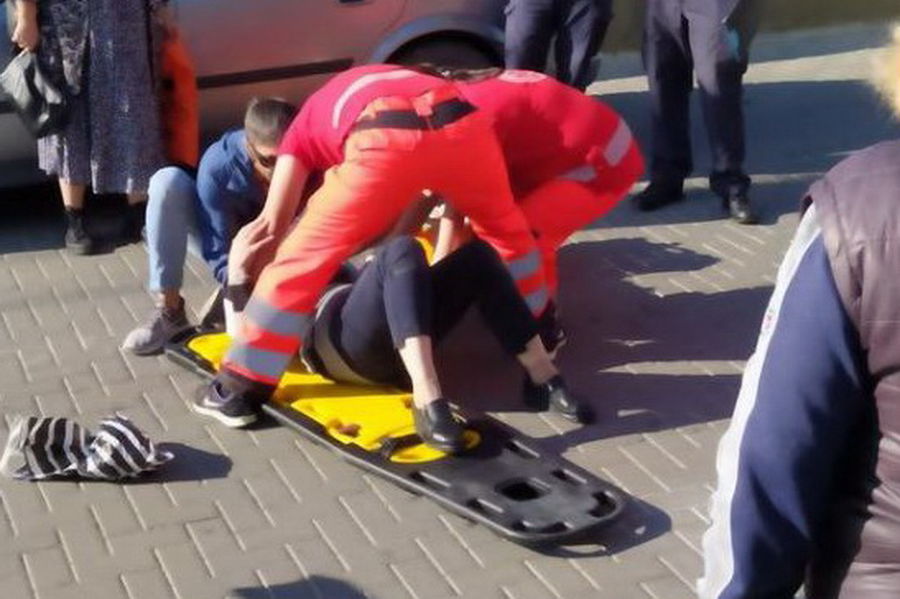 В Комрате автомобиль сбил женщину: водитель скрылся