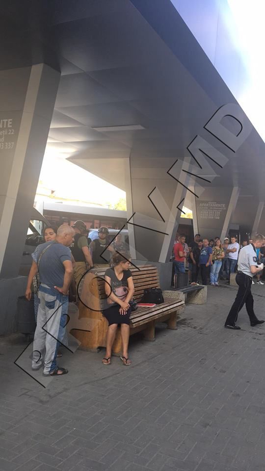 Мужчина получил ножевое ранение перед центральным автовокзалом в столице