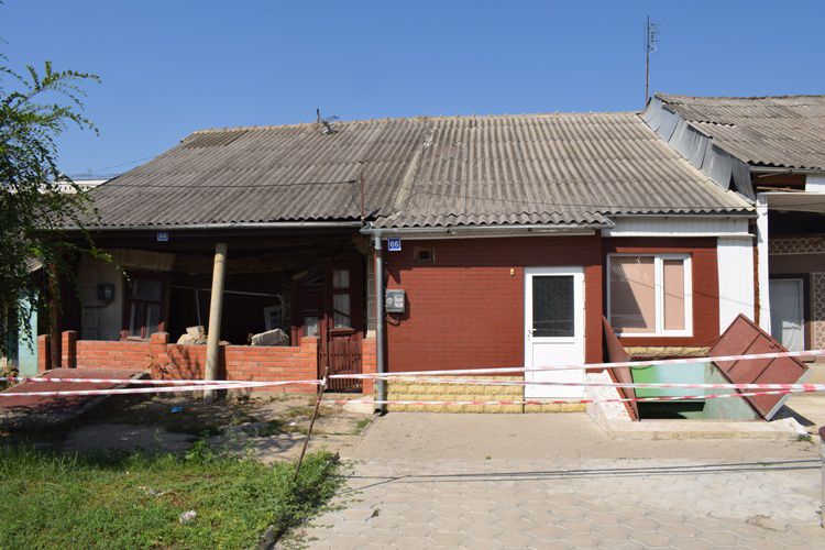 Жительница дома, затопленного во время ливня в Комрате, получит 40000