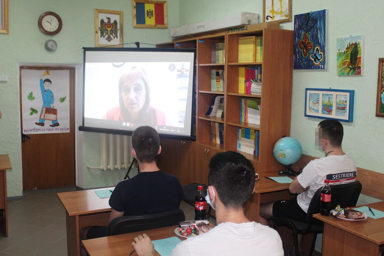 Первое сентября прошло и у несовершеннолетних в тюрьмах