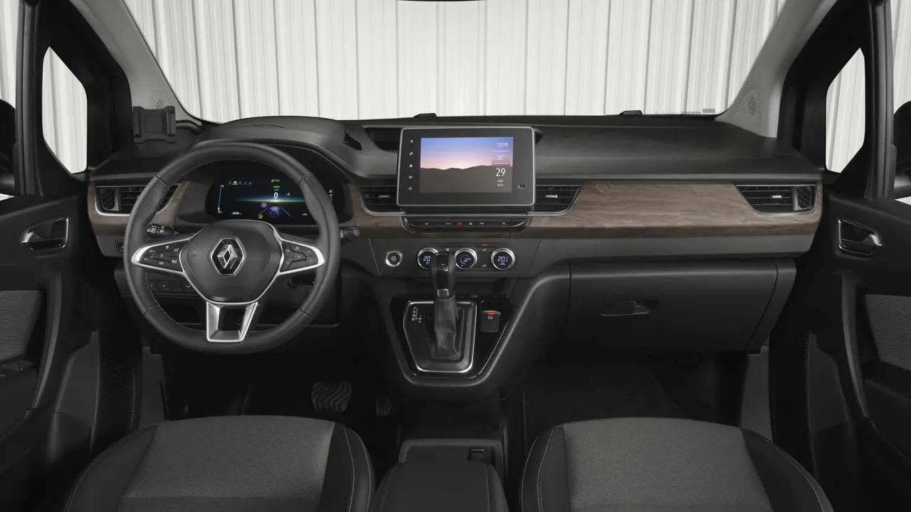 Новый Renault Grand Kangoo получил 7 мест и электрическую версию
