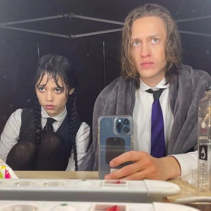 Звезда сериала «Уэнсдей» прервал молчание после обвинений в изнасилованиях
