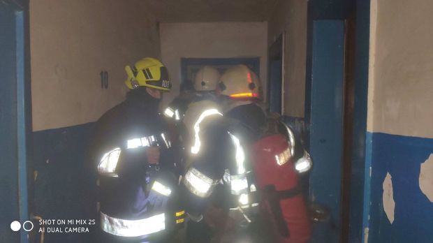 В результате пожара в многоэтажном доме на Рышкановке погибла женщина
