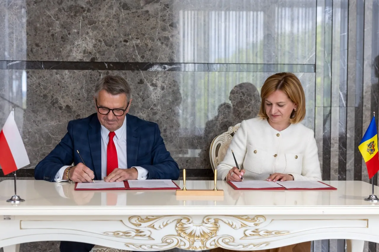 Polonia promite sprijin sporit pentru Moldova. O nouă declarație comună, semnată la Chișinău