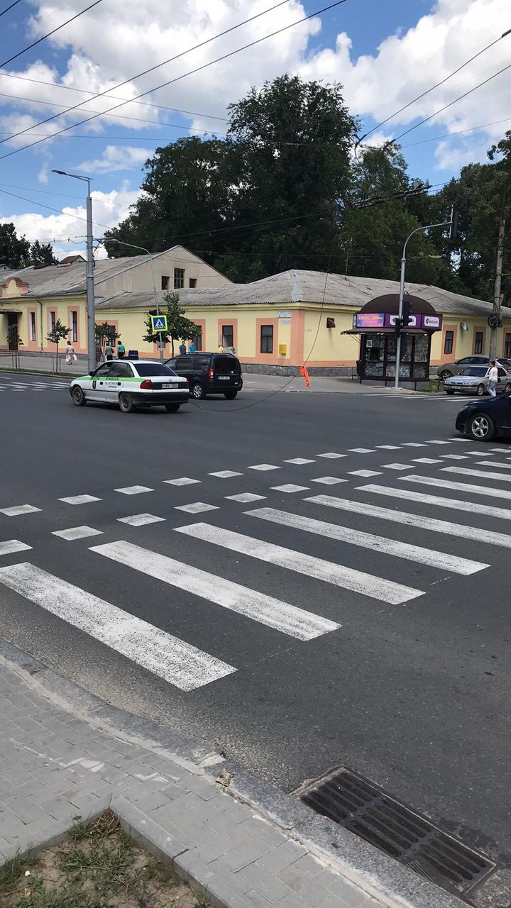 Повреждение электрокабеля в центре Кишинева привело к пробкам