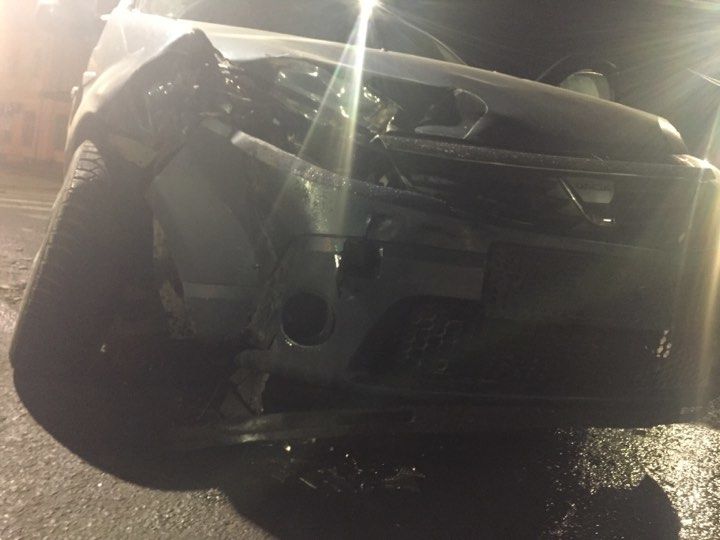 Accident în Capitală: Două mașini, făcute zob