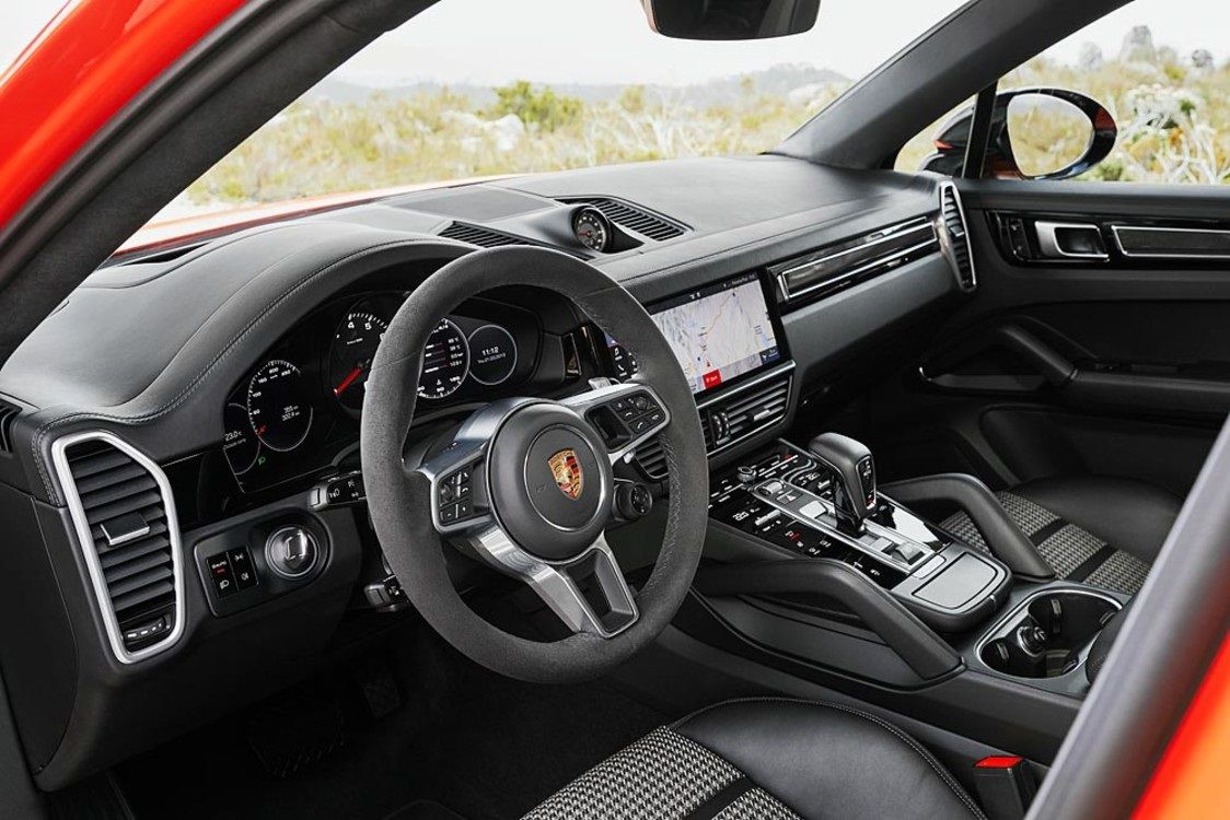 Porsche представил новый Cayenne Coupe