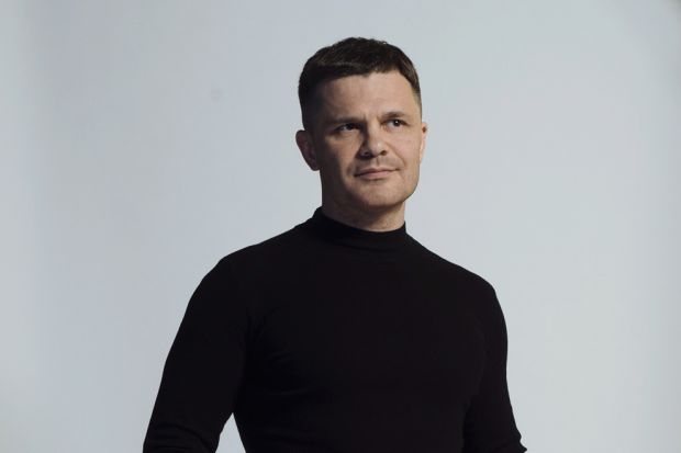 Forbes назвал самых богатых холостяков