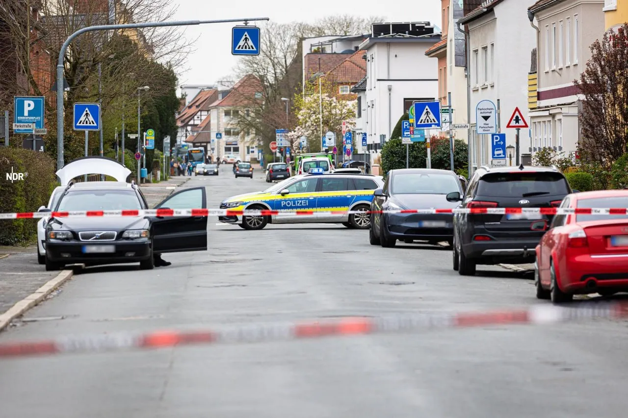В Германии полиция застрелила вооруженного мужчину