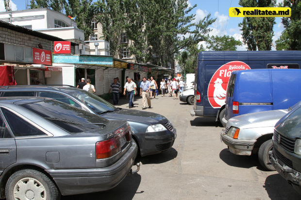 Улица Митрополита Варлаама кажется просторнее после изгнания продавцов