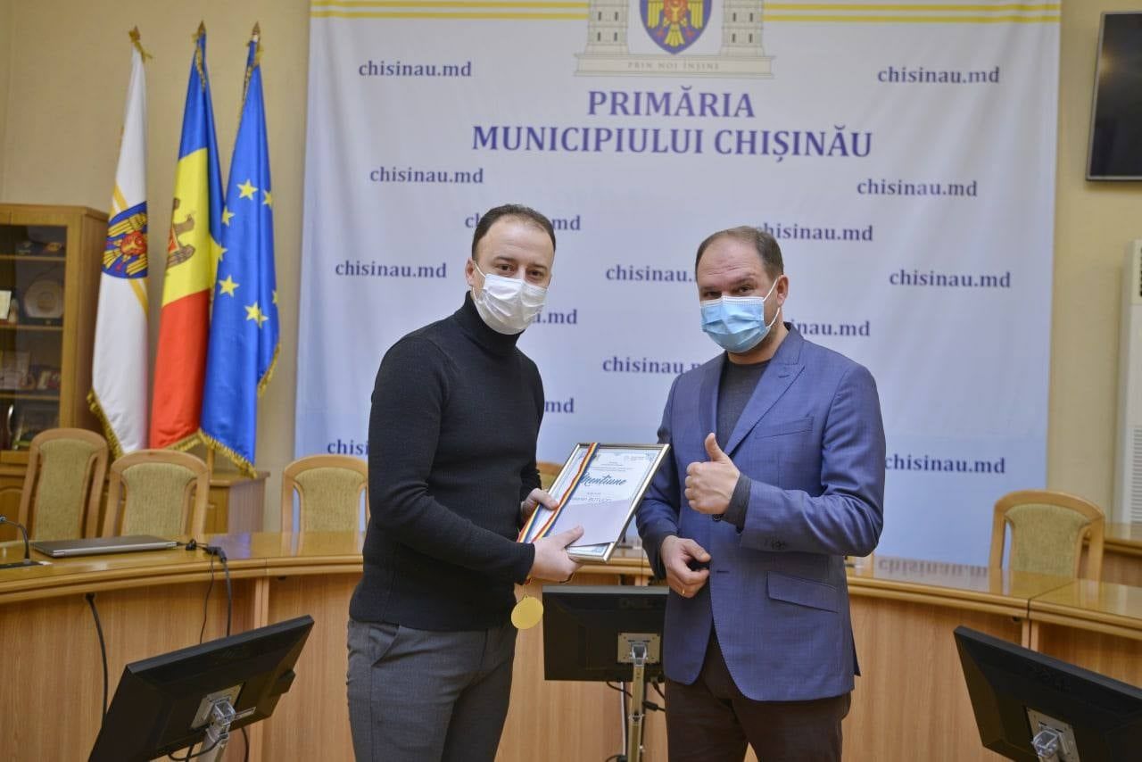 В столице наградили победителей в области литературы, искусства, науки, технологий