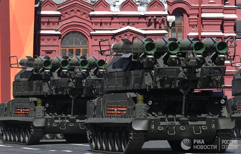 В Москве на параде Победы показали новейшую военную технику России