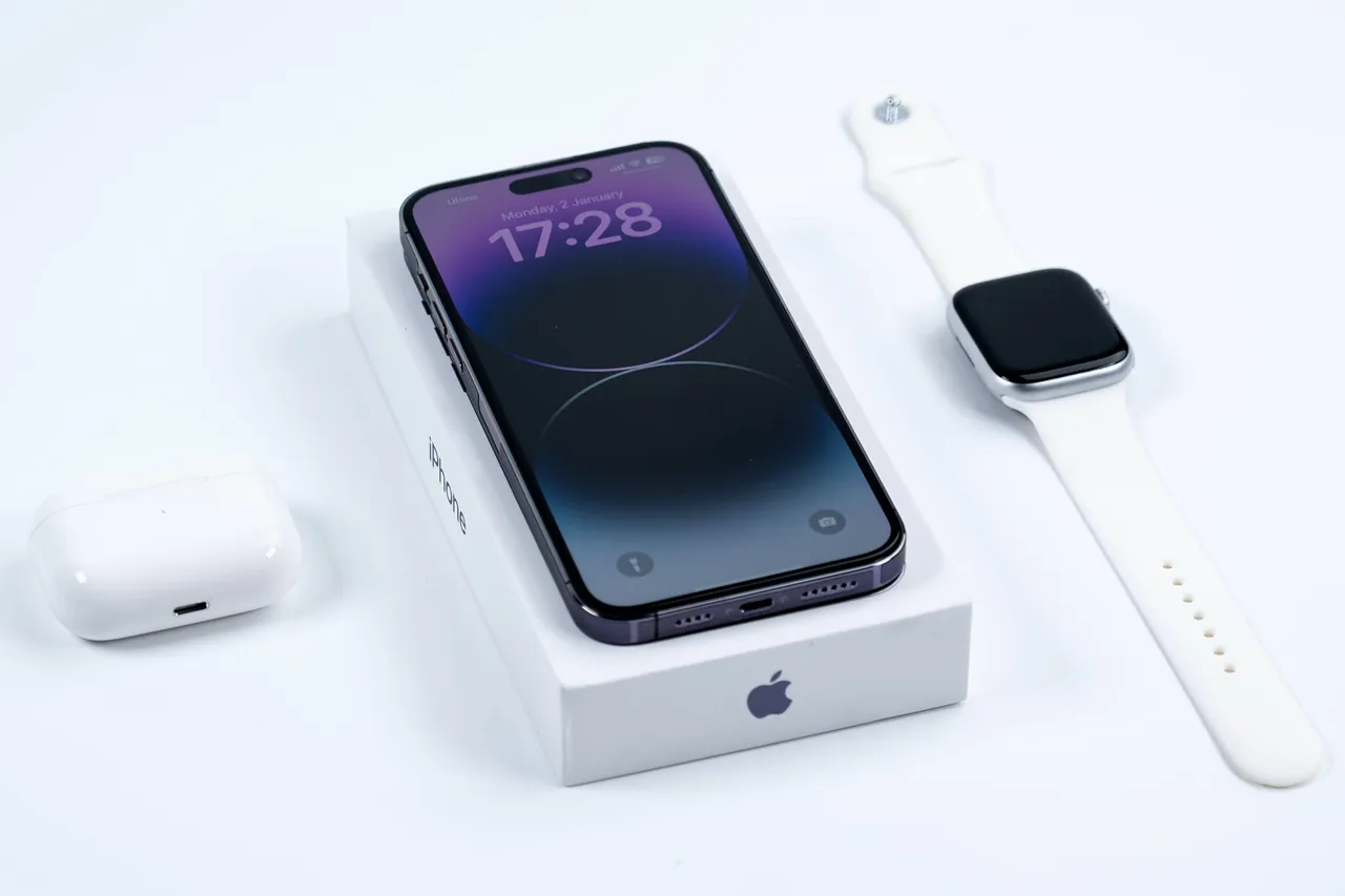Apple: Три истории, после которых вы не захотите покупать "серый" iPhone