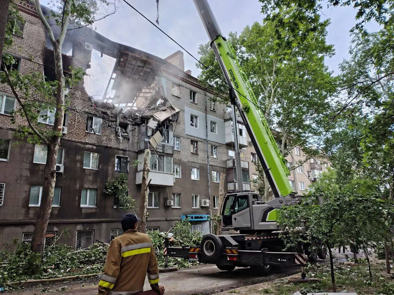 Un atac rusesc nocturn a provocat mai multe pierderi de vieți omenești și persoane rănite în Ucraina