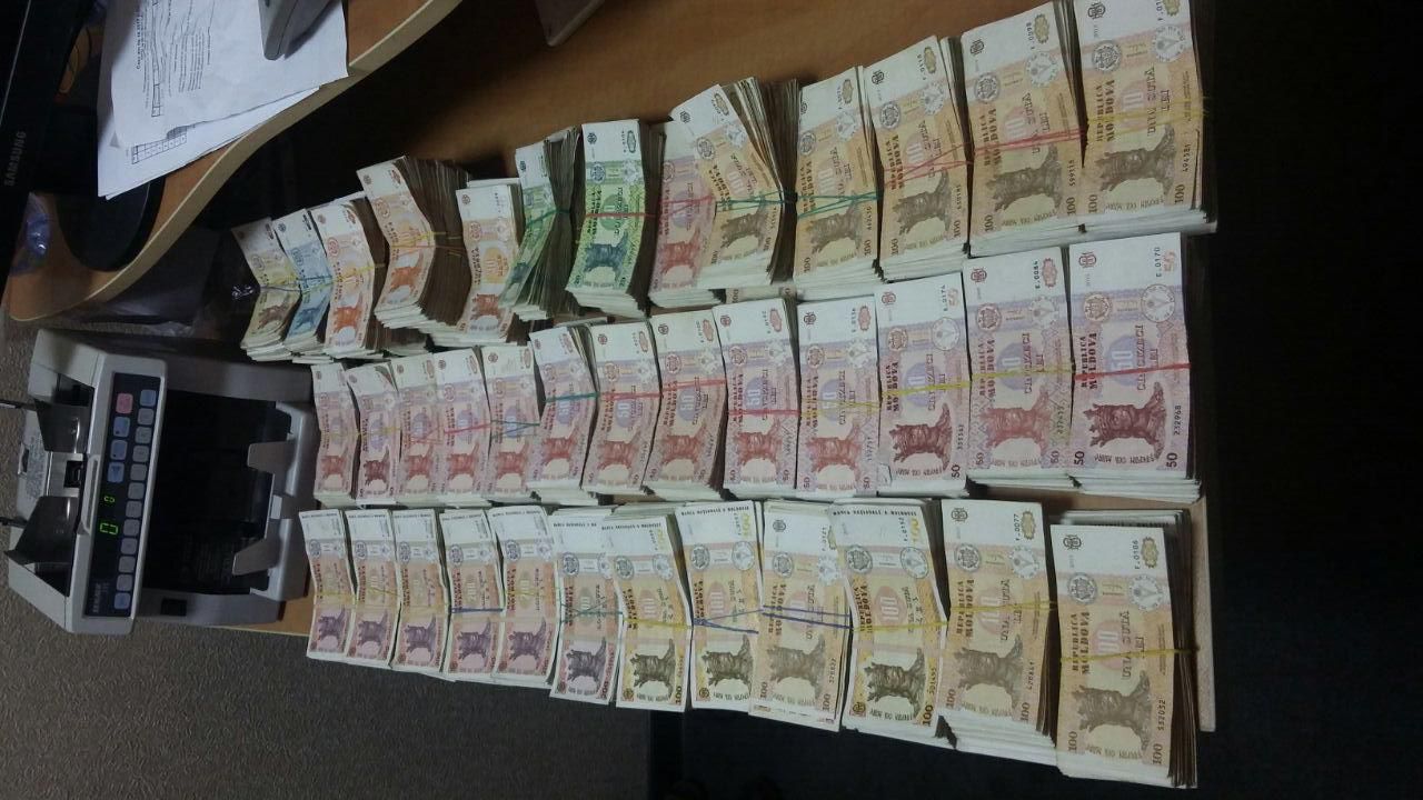 Полиция провела рейды по паркам столицы, выявив предпринимателей-нарушителей