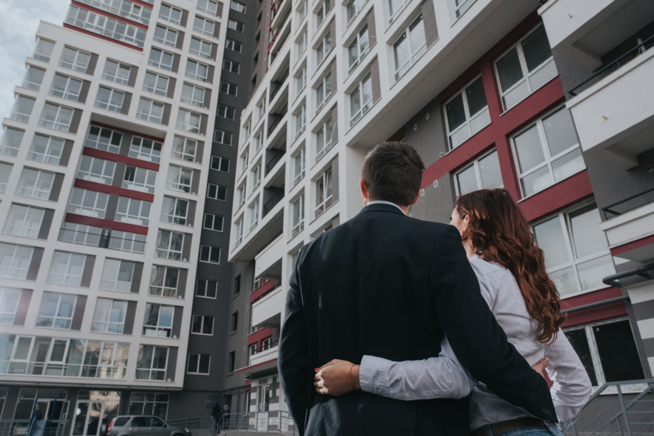 „Febra” Black Friday a început cu  imobiliarele: reduceri la apartamente! ®