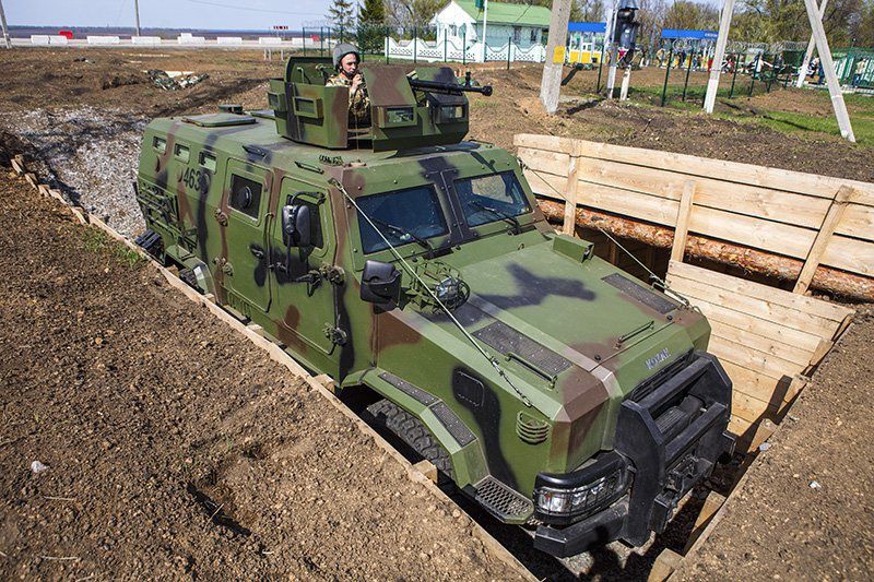 Власти Украины показали "Стену" на границе с Россией