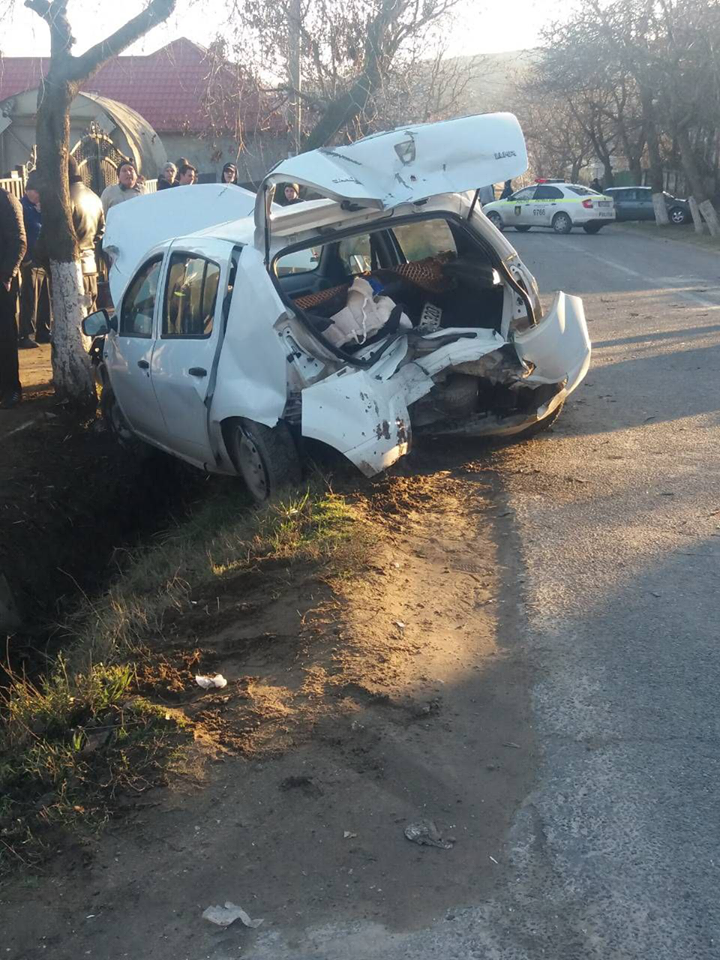 Accident grav la Cahul: Trei persoane au fost rănite