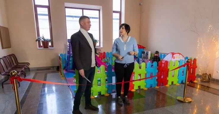 A.S.I.C.S. обустроила детскую площадку на вокзале Кишинева