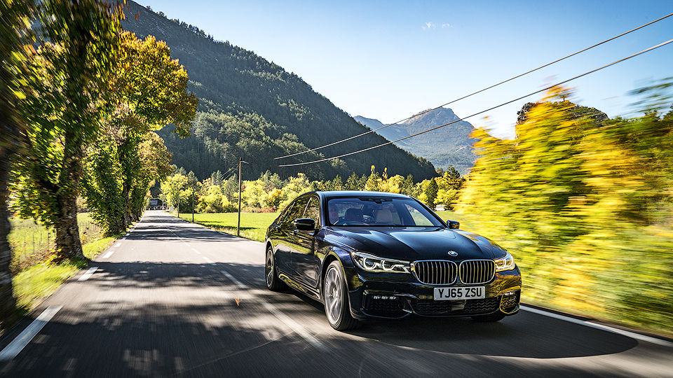 «Семерку» BMW назвали лучшей машиной для водителей