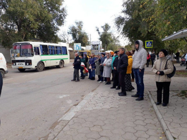 Tinerii decedați în accidentul din Ceadâr-Lunga, petrecuți pe ultimul drum. Peste o mie de oameni au ieșit în stradă