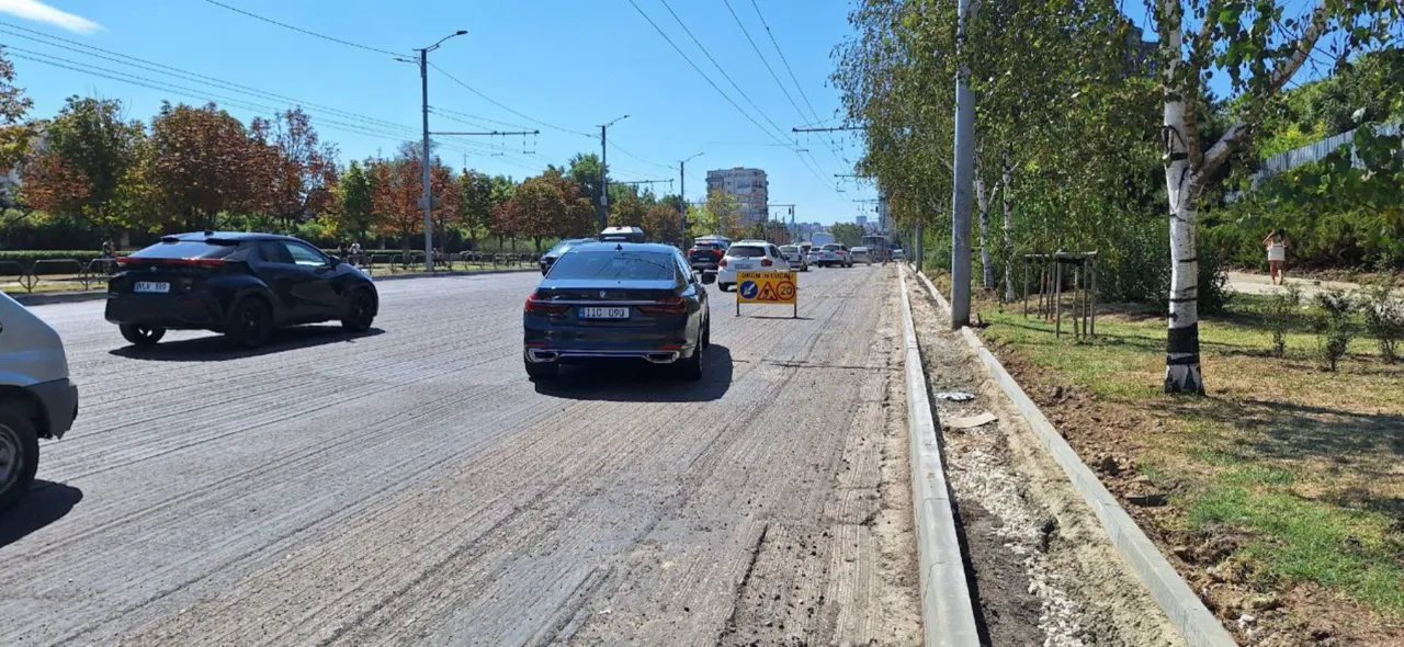 La Chișinău a început reparația străzii Ciuflea. Va fi amenajată o pistă pentru bicicliști