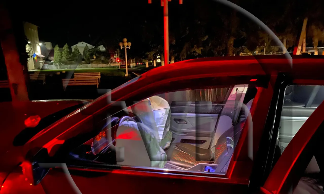 Не справился с управлением: водитель из Единец врезался в опору ЛЭП