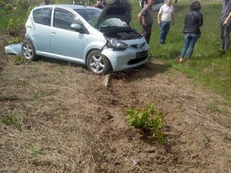 Автобус с туристами из-за водителя-лихача попал в ДТП и чуть не перевернулся в Яловенах