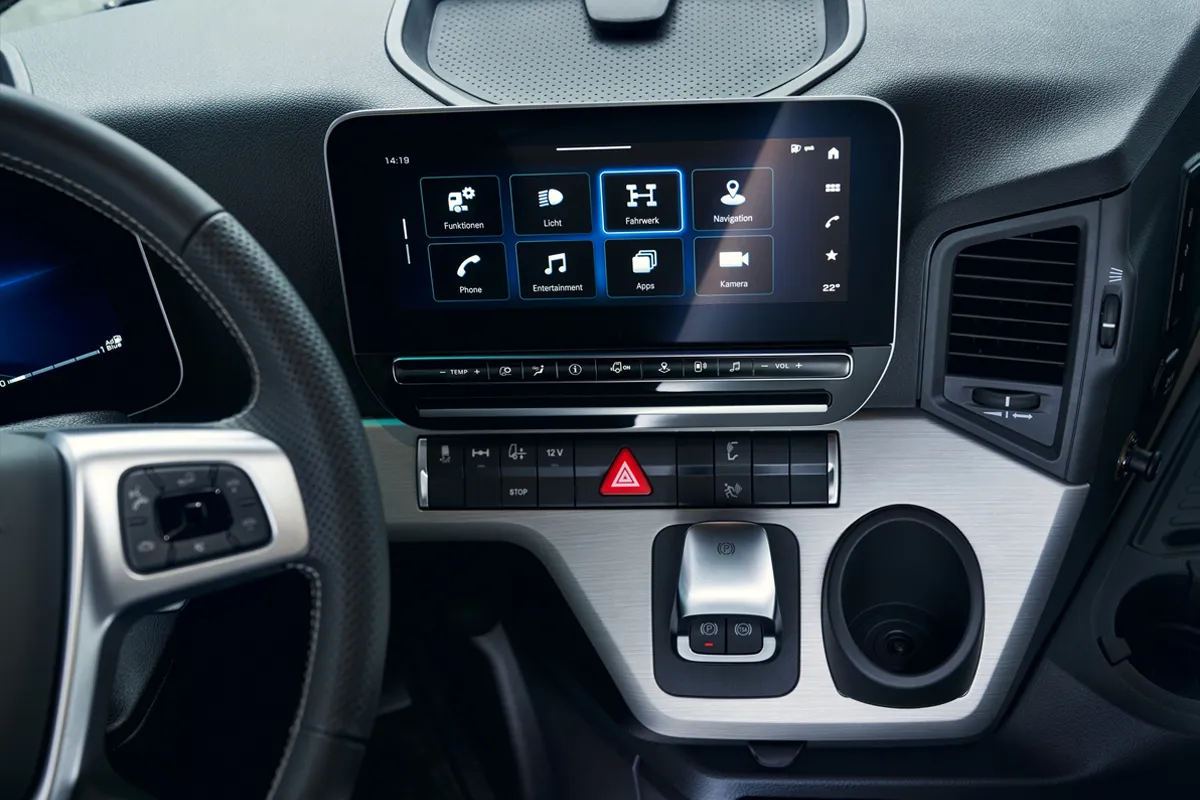 Эксклюзивное предложение: Mercedes-Benz Actros L с ProCabin - новая форма эффективности на дорогах Молдовы