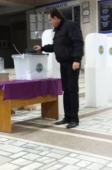 Lupu a votat la o secție nu departe de casa lui Plahotniuc