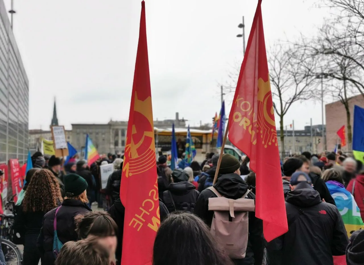 В Германии прошли акции против поставок оружия Украине