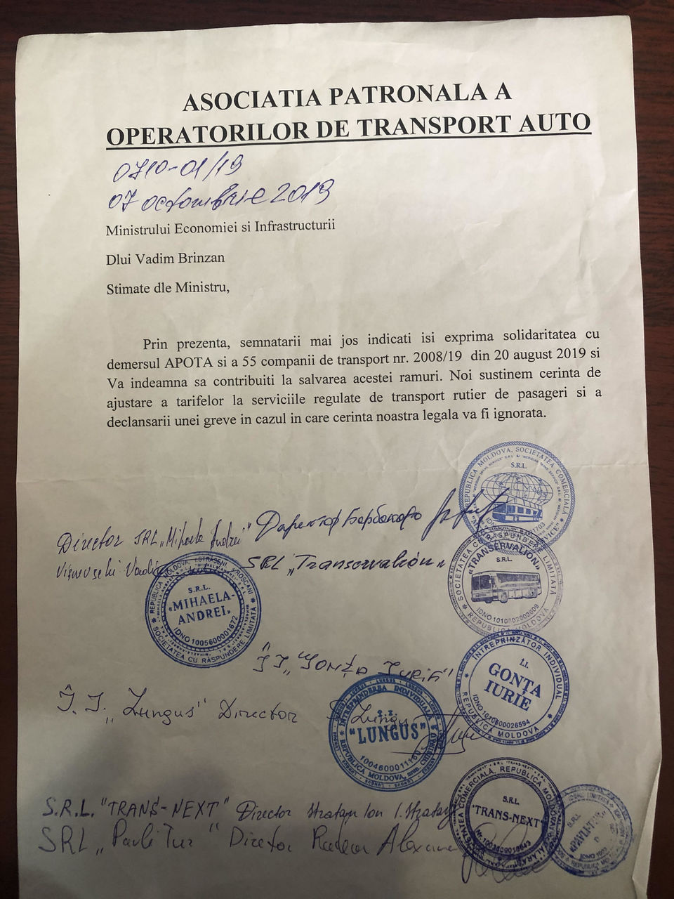Автоперевозчики настаивают на повышении тарифов и грозят забастовкой