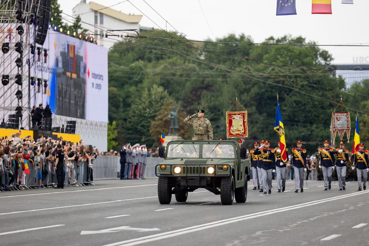 Более 7 тысяч зрителей наблюдали за военным парадом в центре Кишинева