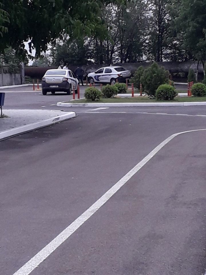 Автомобиль на экзамене для получения прав попал в ДТП
