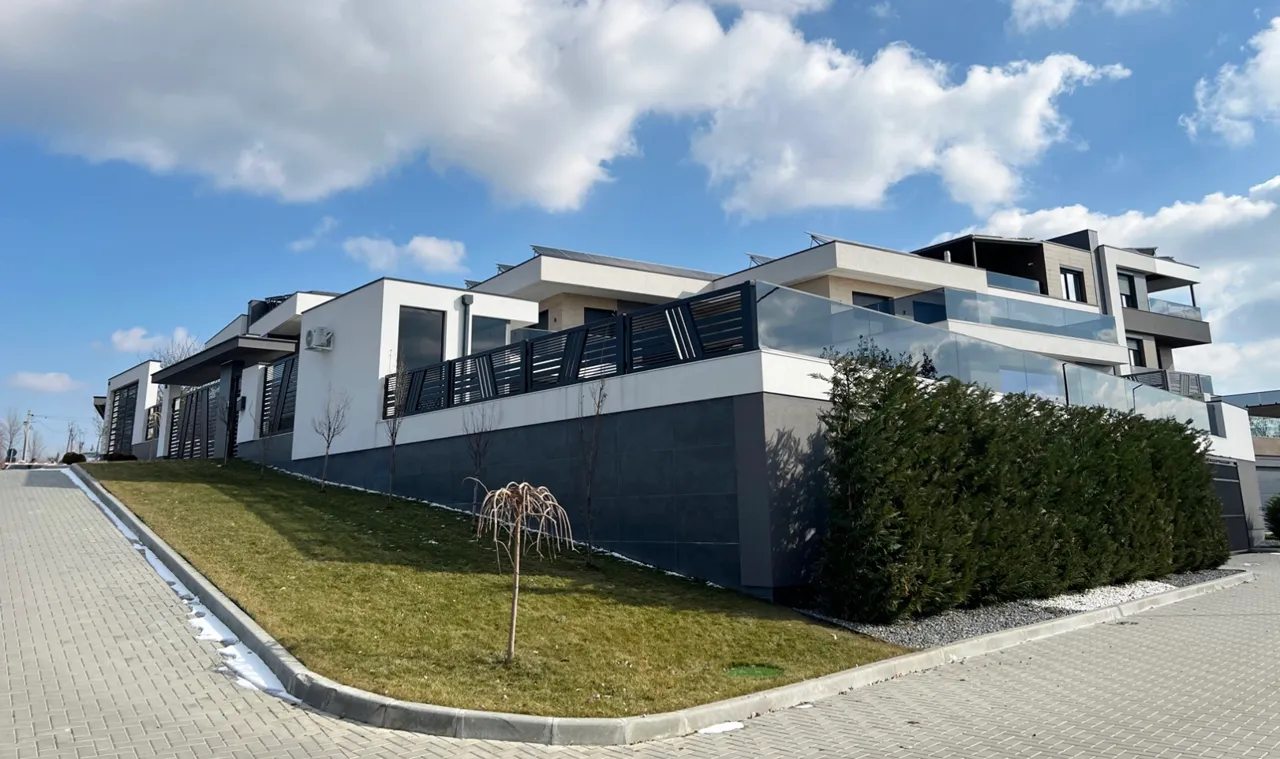 Жена Чернэуцану о доме в Колонице: Мои родители проработали в Италии 25 лет