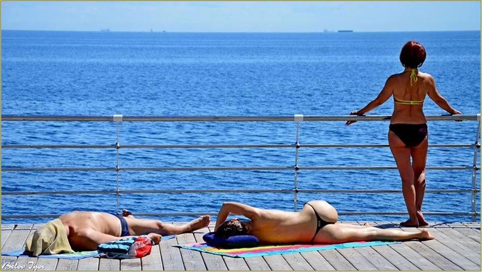 Пляжный скандал в Одессе: вместо песка – доски