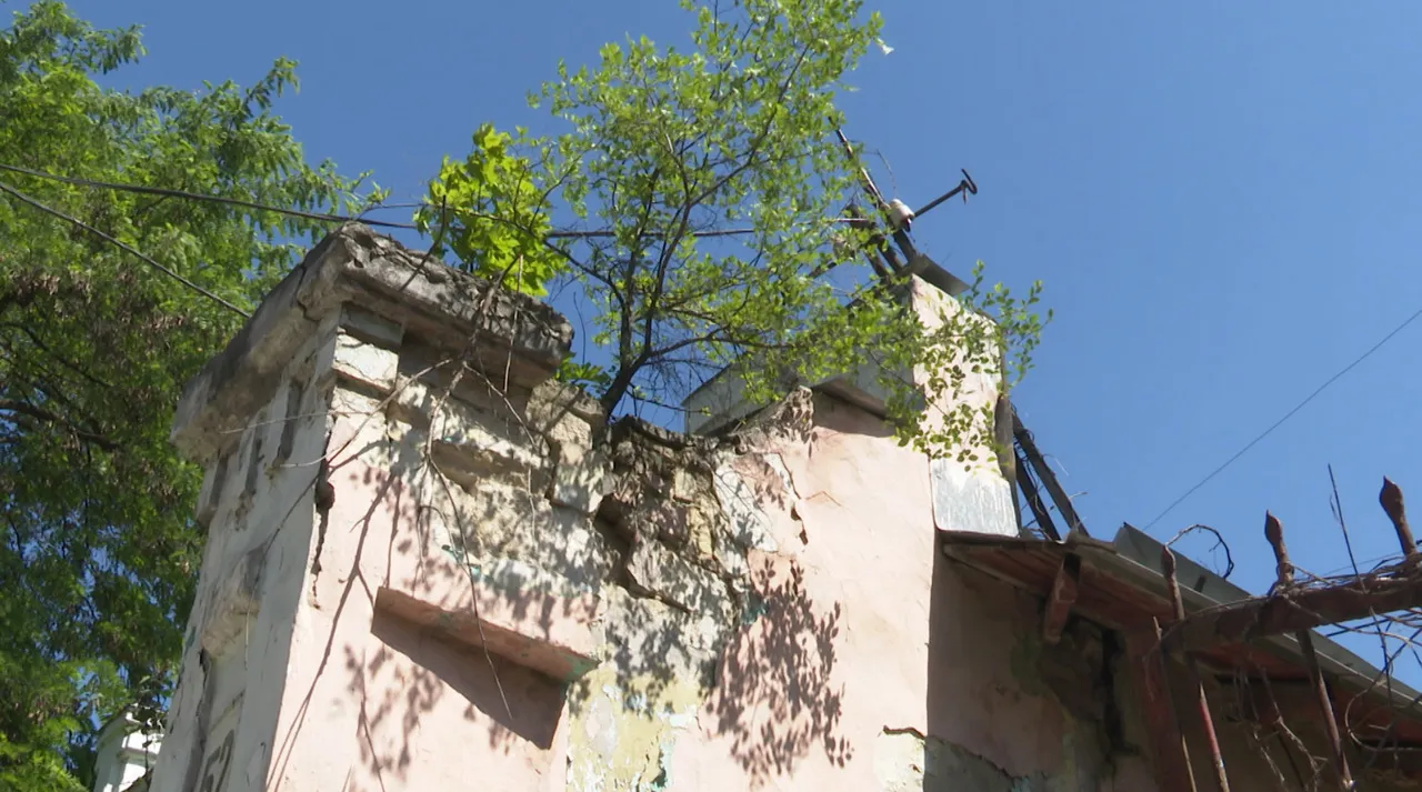 O clădire istorică din centrul Capitalei, în pericol de prăbușire