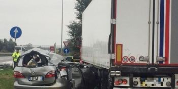 Accident grav în Italia. O familie de români a fost spulberată pe şosea