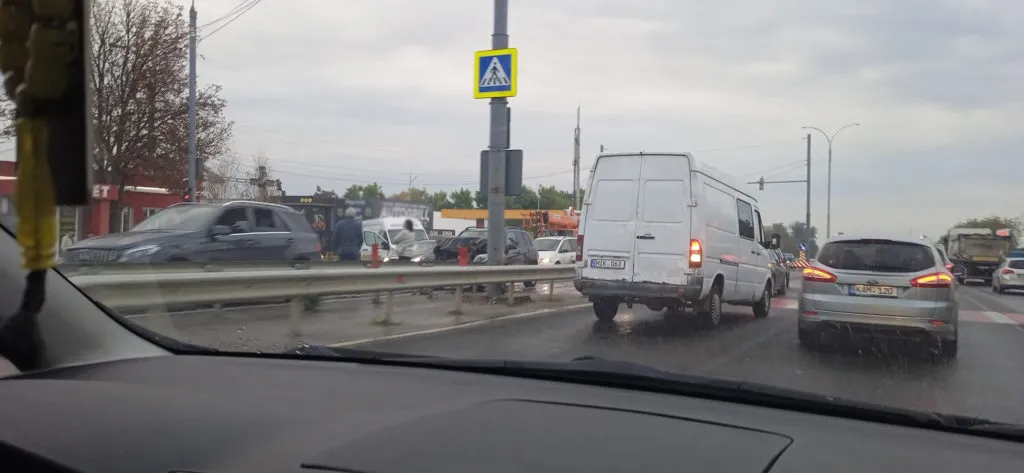 ДТП в Ставченах: столкнулись две машины и микроавтобус