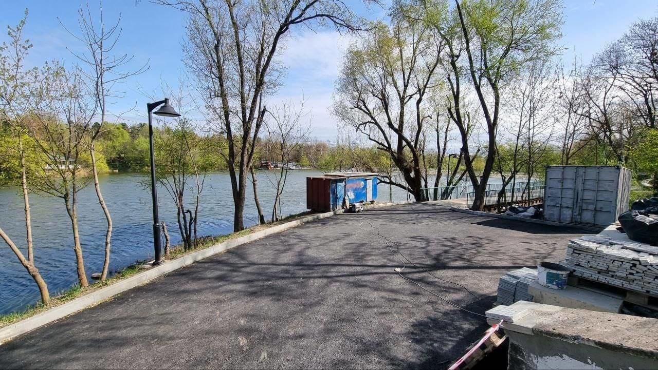 На Ботанике обустраивают вход в парк «Долина роз»