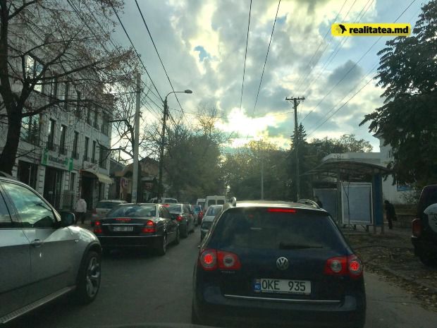 Кишинев погряз в пробках даже в выходной день