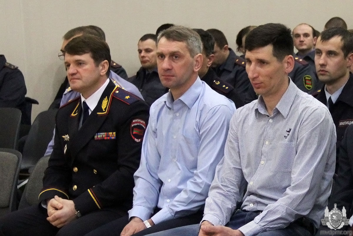 За спасение школьниц, оказавшихся в ледяной воде, награждены трое приднестровцев