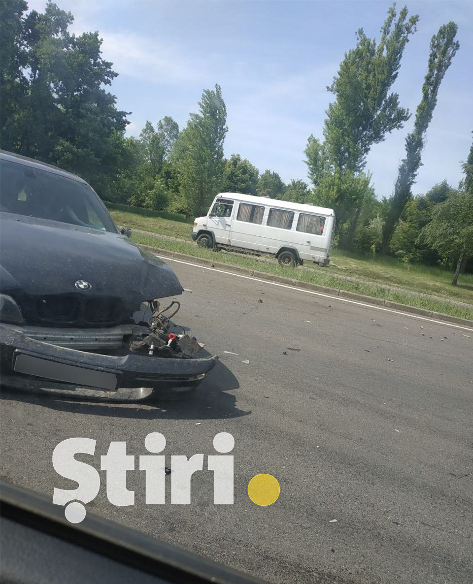 В ДТП в столице попало авто, зарегистрированное в Англии