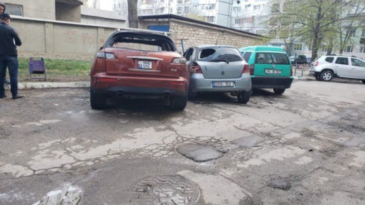 Минувшей ночью в Бельцах сгорели три автомобиля