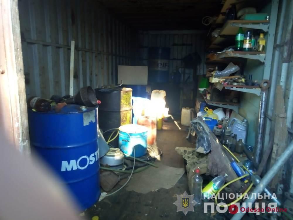 Житель Одесской области торговал бензином во дворе собственного дома
