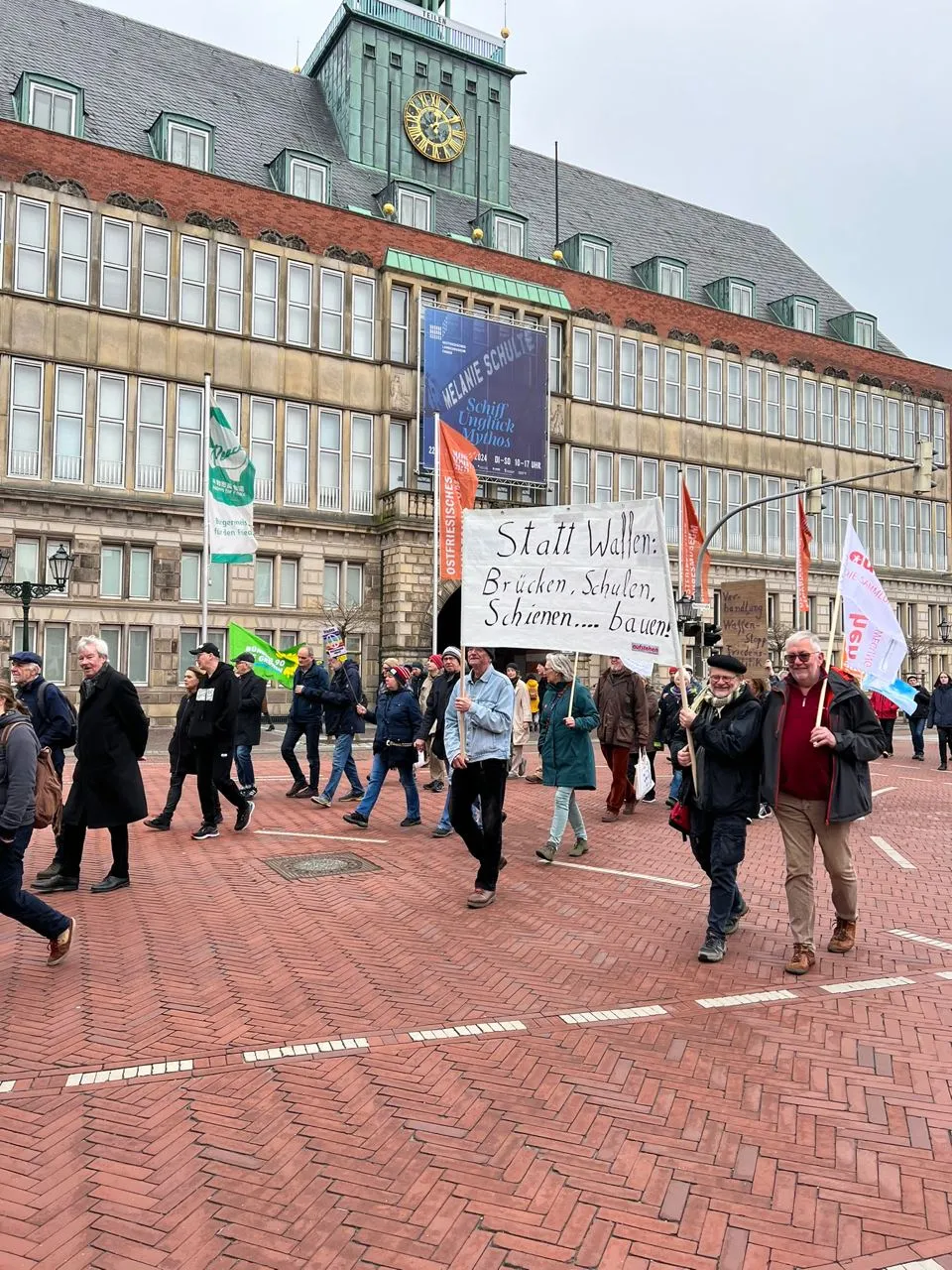 В Германии прошли акции против поставок оружия Украине