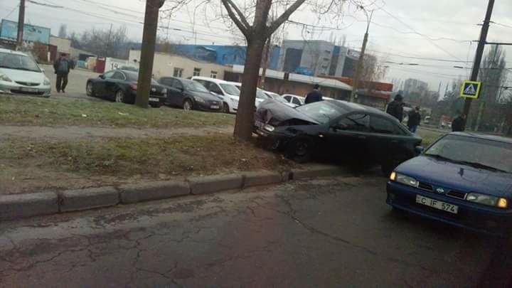 Dimineaţă cu ghinion pentru mai mulţi şoferi din Capitală