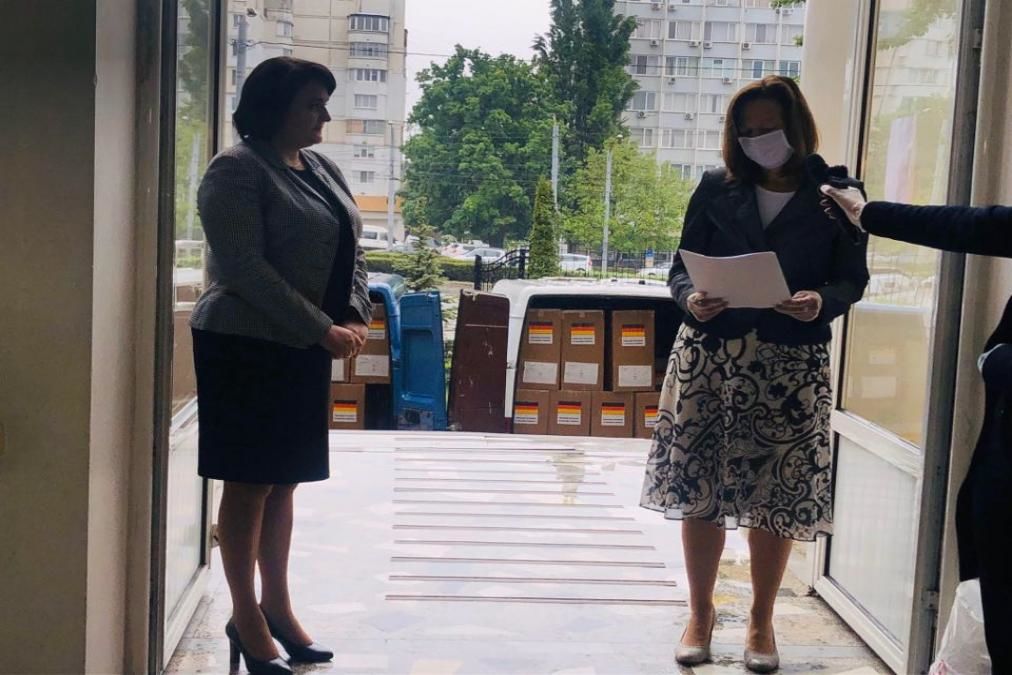 Думбрэвяну поблагодарила Германию за партию гуманитарной помощи