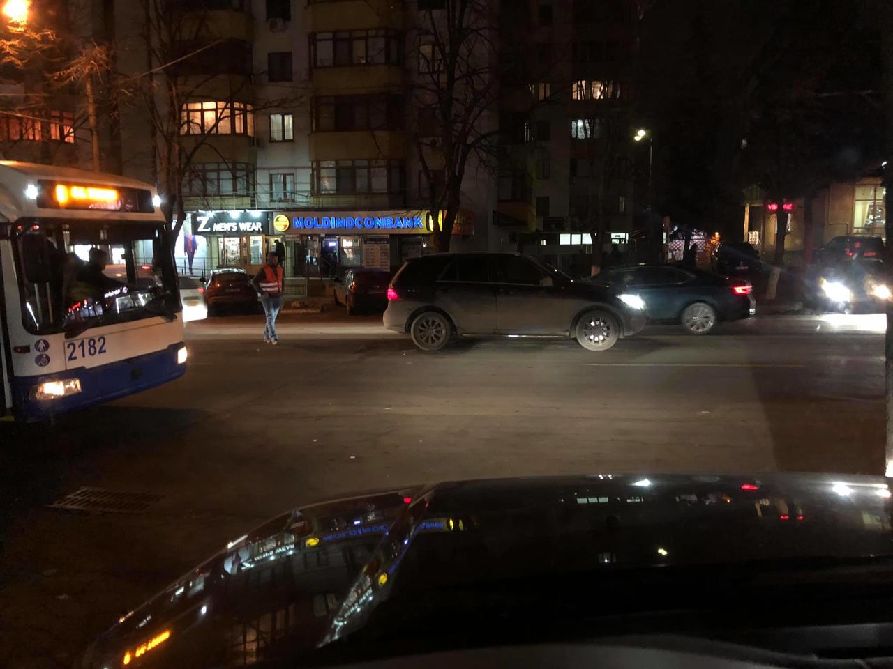 Появились подробности ДТП на Ботанике: автомобиль сбил подростка